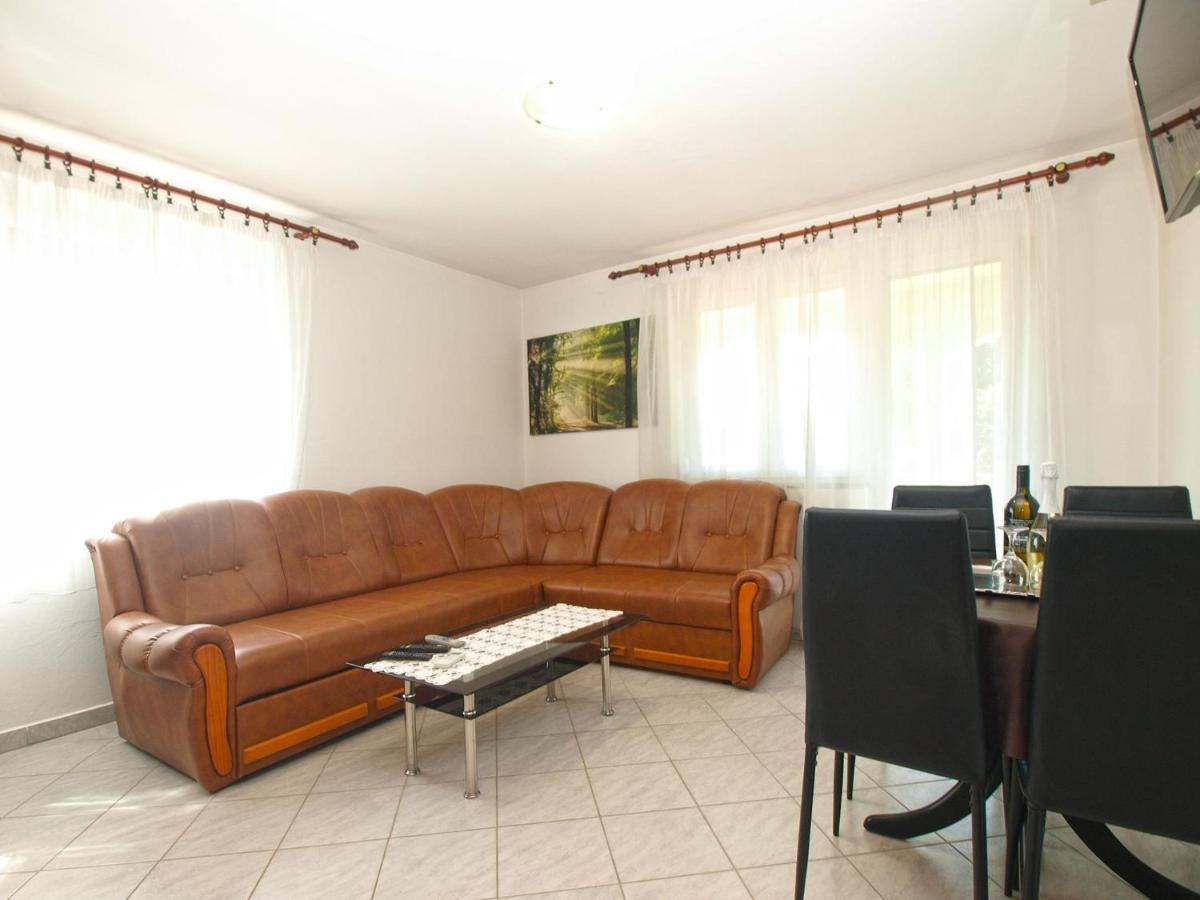 House Zulfa 1548 Apartment Fazana Luaran gambar